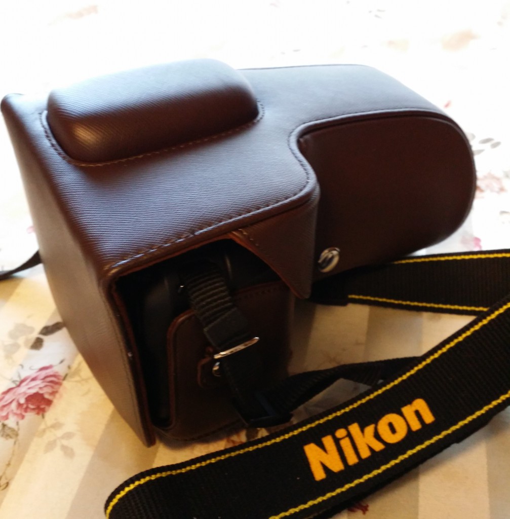 一眼レフデジタルカメラ用　合成革ケース／Nikon D5300